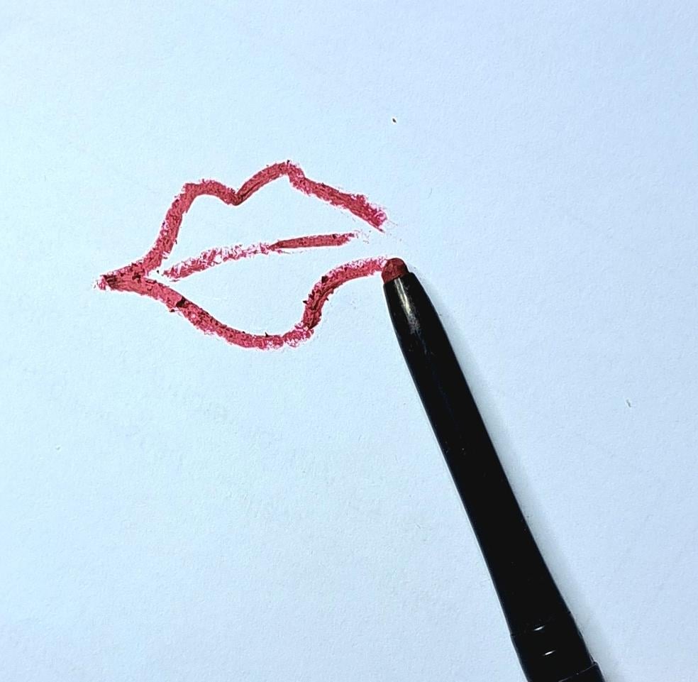 Aikuisen naisen meikkikurssi - Verkkokurssin materiaalit vuodeksi käyttöösi by Satu Lähde